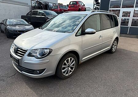 VW Touran Volkswagen Freestyle