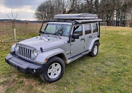 Jeep Wrangler Unlimited Hard-Top 2.8 CRD DPF Automatik