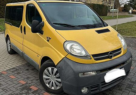 Opel Vivaro 2.5 CDTI L1H1 Life