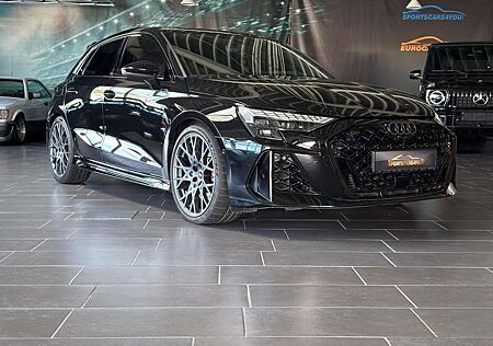 Audi RS3 2.5 294 kW TFSI quattro 2.5 20V TFSI Metalli