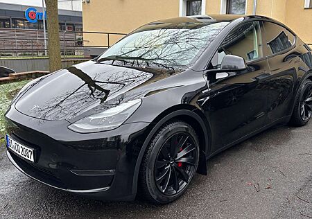 Tesla Model Y Model+Y+Performance+Dual+Motor+AWD