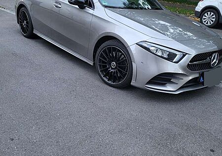 Mercedes-Benz A 220 4Matic 7G-DCT Edition 20