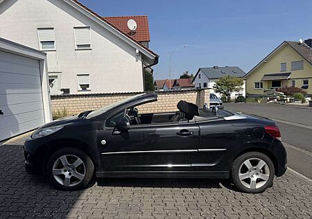 Peugeot 207 CC Roland Garros Cabrio | TÜV Neu | Vieles NEU!