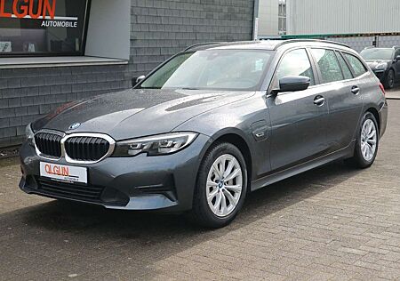 BMW 330 e Touring xDrive Advantage *NAVI*LED*PDC*