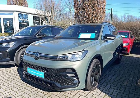 VW Tiguan Volkswagen III 2.0 TDI R-Line Matrix Pano StaHz AHK