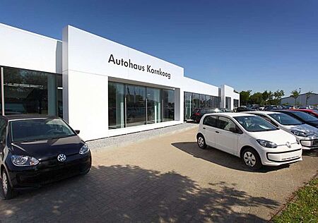 Skoda Superb Combi 2.0 TDI Selection AHK EKlap Navi LED