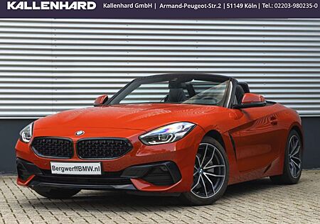BMW Z4 sDrive 20 i Sport Line-ACC-M-Sportsitze-SHZ