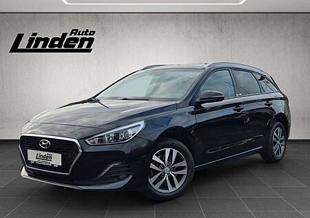 Hyundai i30 cw YES! Navi Carplay Kamera AHK SHZ