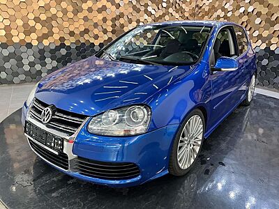 Volkswagen Golf V Lim. R32
