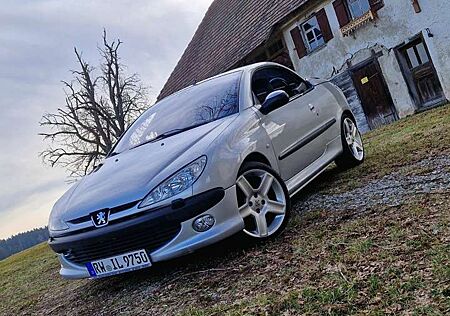 Peugeot 206 CC Platinum 136 PS 2.0 l RC