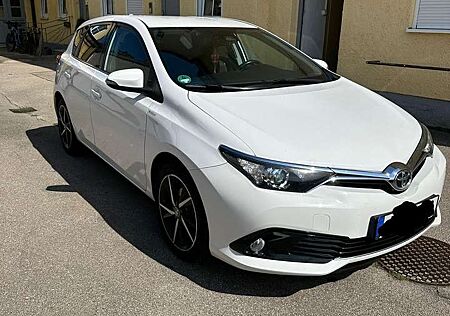 Toyota Auris 1.2 Turbo Edition S+