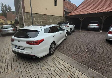 Kia Optima Sportswagon 1.7 CRDI DCT Business Supreme