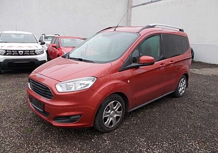 Ford Tourneo Courier Titanium