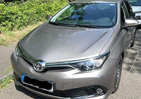 Toyota Auris Design Edition