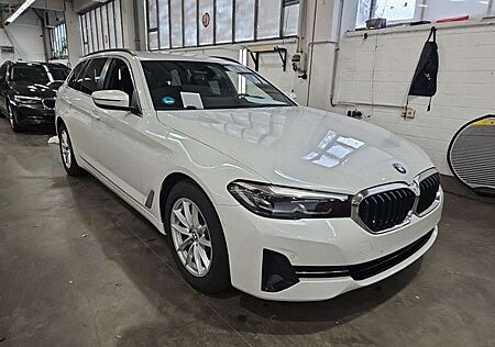BMW 520 d BUSINESS*HARMAN&KARDON*KAME*LUFT*LEDER*1.H