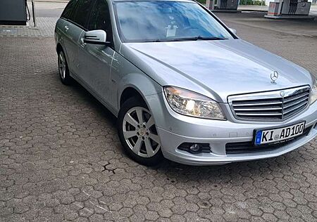Mercedes-Benz C 200 T (BlueEFFICIENCY)