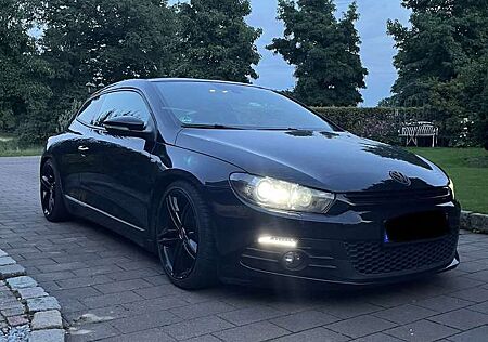 VW Scirocco Volkswagen 2.0 TDI Blue Motion Technologie Match