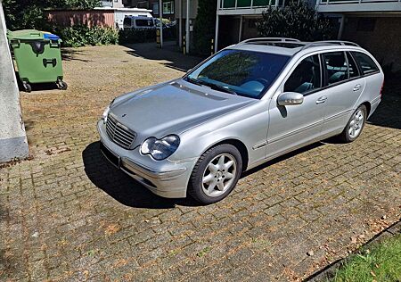 Mercedes-Benz C 200 T Kompressor Elegance