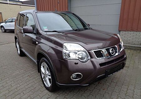 Nissan X-Trail 2.0 dCi 4X4, Panorama, Leder, Xenon, AHK