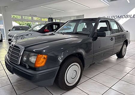 Mercedes-Benz 230 E (W124)*E-Fenster*Schiebedach*H-Zulassung*
