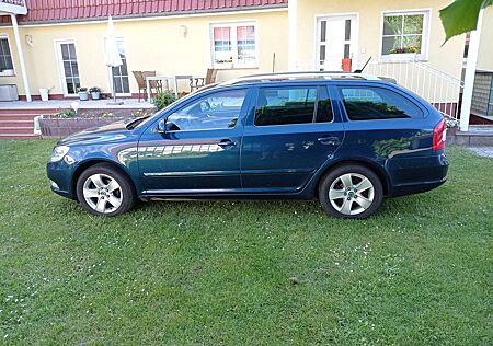 Skoda Octavia Combi 1.6 TDI DPF DSG Elegance