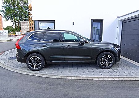 Volvo XC 60 XC60 D5 AWD Geartronic Momentum