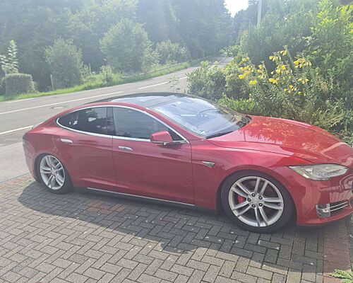 Tesla Model S Model S Dual Motor Allradantrieb Performance