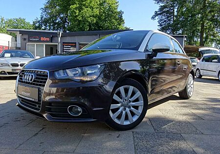 Audi A1 attraction/Klimaautomatic/SHZ/Navi/PDC