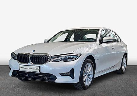 BMW 330 e Sport Line LED DAB AHK RFK Shz uvm.
