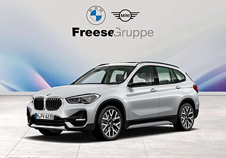 BMW X1 sDrive18i Sport Line LED Pano.Dach Navi Shz