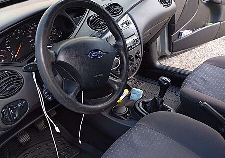 Ford Focus 1.6 Futura