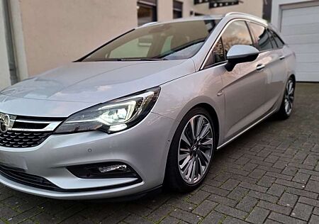 Opel Astra Ultimate 1,6CDTI +Leder+ACC+AHK+Keyless+Kamera