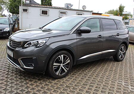 Peugeot 5008 1,2i/7xSITZER/AUT/TEILLEDER/NAVI/F1/KLIMA