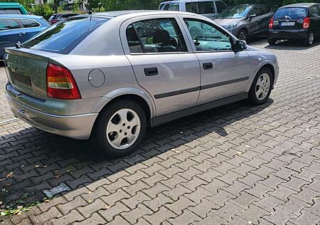 Opel Astra 1.6 Elegance