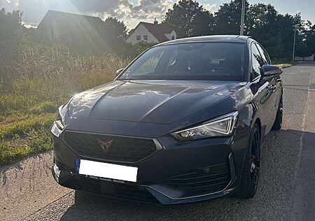 Cupra Leon VZ 2.0 TSI Brembo Beats Leder Pano