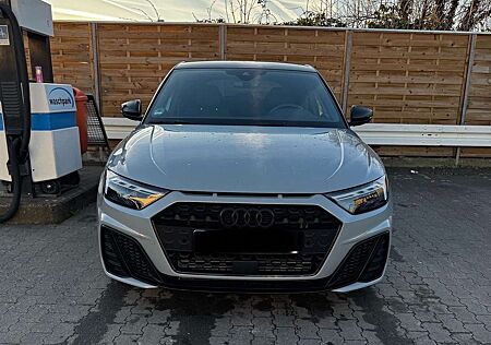 Audi A1 40 TFSI Sportback S tronic S line