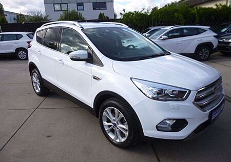 Ford Kuga TitaniumTDCI Automatik/Navi/Kamera/Pano/Xen