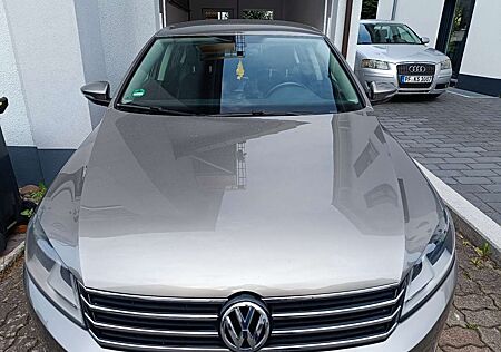 VW Passat Volkswagen 2.0 TDI BlueMotion Technology Highline