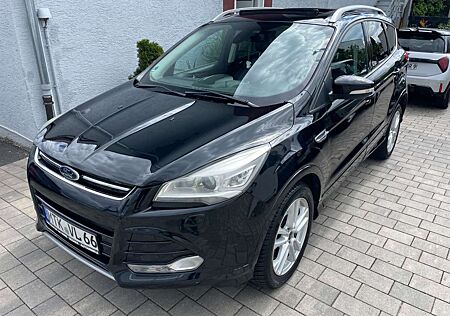 Ford Kuga 2,0 TDCi 4x4 110kW Titanium Pano Camera