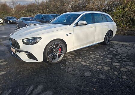 Mercedes-Benz E 63 AMG 4-Matic S Burmester Sportabgasanlage