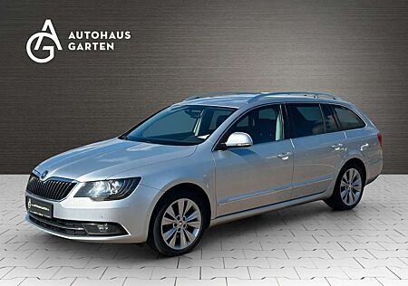 Skoda Superb 2.0TDI Combi Xenon DSG Leder Navi Memory