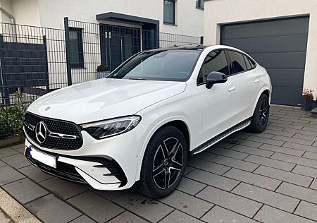 Mercedes-Benz GLC 220 Coupe+220+d+4Matic+9G-TRONIC+AMG+Line+Night+Pano