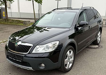 Skoda Octavia Combi Scout 4X4 TÜV NEU/NAVI/XENON/AHK/