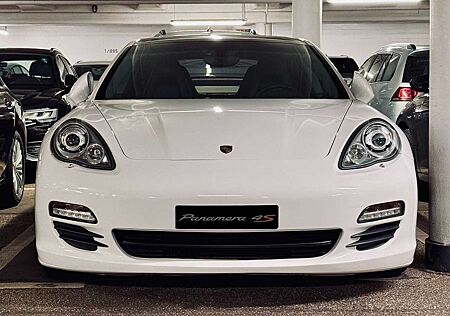 Porsche Panamera 4S PDK