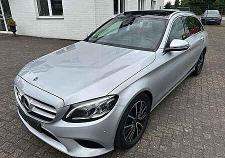 Mercedes-Benz C 220 dT 9G Avantgarde ComandLED ILS Kamera PANO