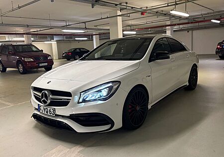Mercedes-Benz CLA 45 AMG 4Matic Speedshift DCT 7G Night Edition