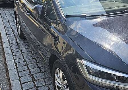 VW Touran Volkswagen 2.0 TDI SCR (BlueMotion Technology) DSG Comfortlin