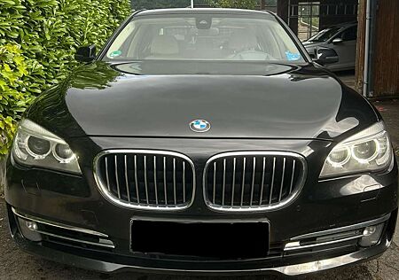 BMW 740d 740 xDrive Softcloser