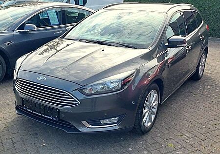 Ford Focus Turnier 1.5 TDCi DPF Titanium NAVI PPS WINTERPAKET