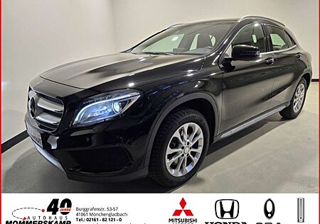 Mercedes-Benz GLA 220 d AMG-Line 4Matic Automatik+Sportpaket+Schiebedach